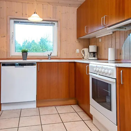 Dom wakacyjny Three-bedroom Holiday In 13 *